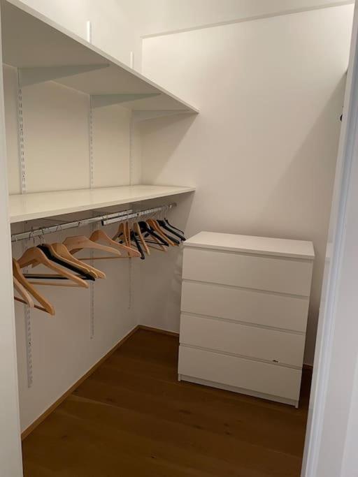 Quiet Close To Center Apartment Wien